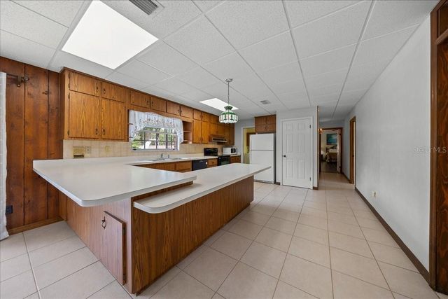 2300 SE 38TH COURT, Ocala, FL 34471