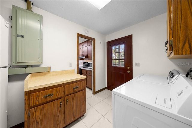 2300 SE 38TH COURT, Ocala, FL 34471