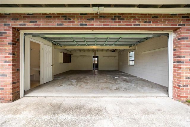 2300 SE 38TH COURT, Ocala, FL 34471