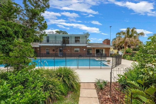 2300 SE 38TH COURT, Ocala, FL 34471
