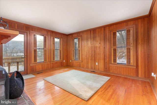 472 WESLEY LN, Bentonville, VA 22610