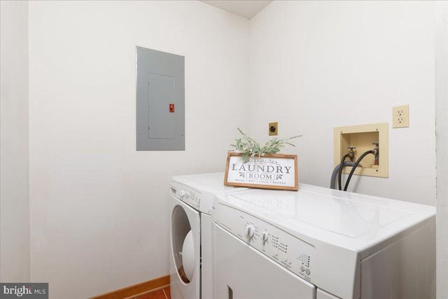 472 WESLEY LN, Bentonville, VA 22610