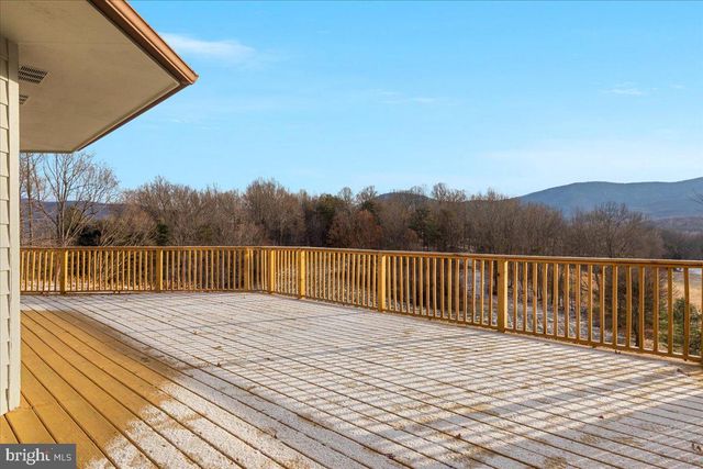 472 WESLEY LN, Bentonville, VA 22610