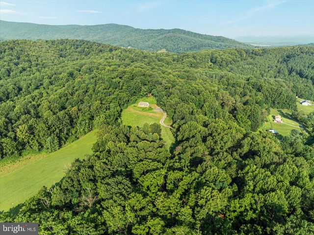 472 WESLEY LN, Bentonville, VA 22610