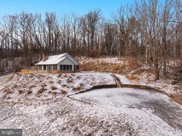 472 WESLEY LN, Bentonville, VA 22610