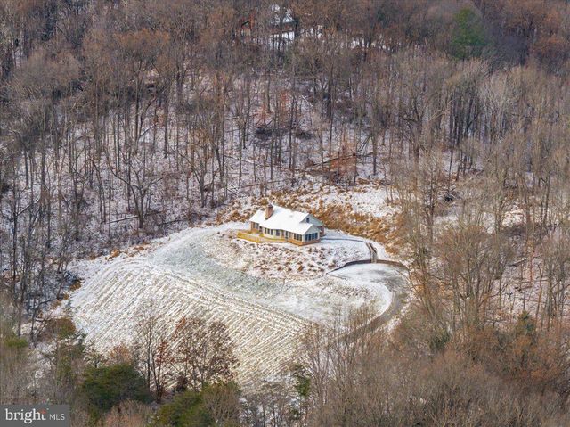 472 WESLEY LN, Bentonville, VA 22610