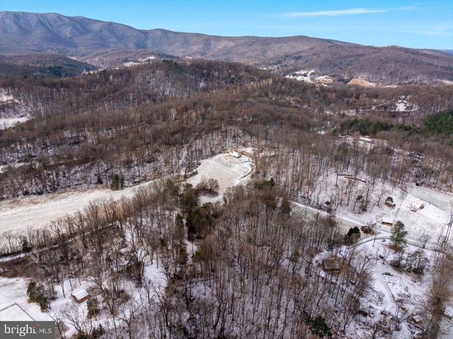 472 WESLEY LN, Bentonville, VA 22610