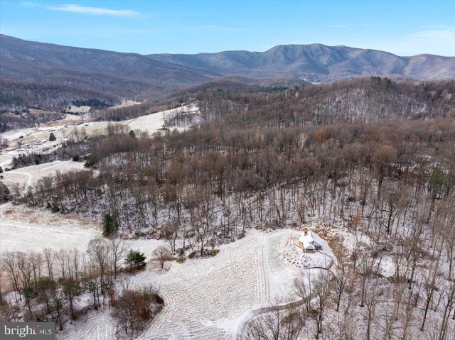 472 WESLEY LN, Bentonville, VA 22610