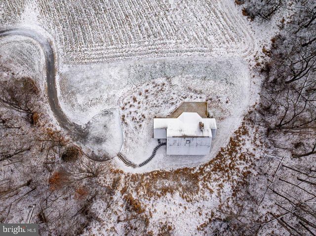 472 WESLEY LN, Bentonville, VA 22610