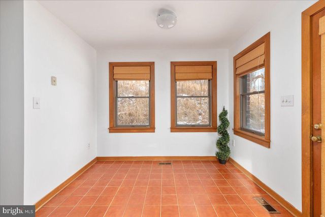 472 WESLEY LN, Bentonville, VA 22610