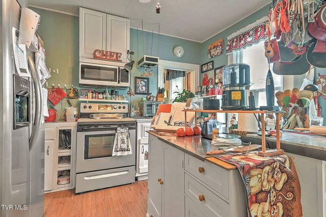 1833 Anderson Street, Bristol, TN 37620