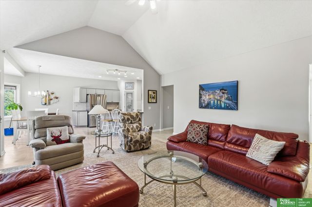 17310 Micky Drive, Bellevue, NE 68123