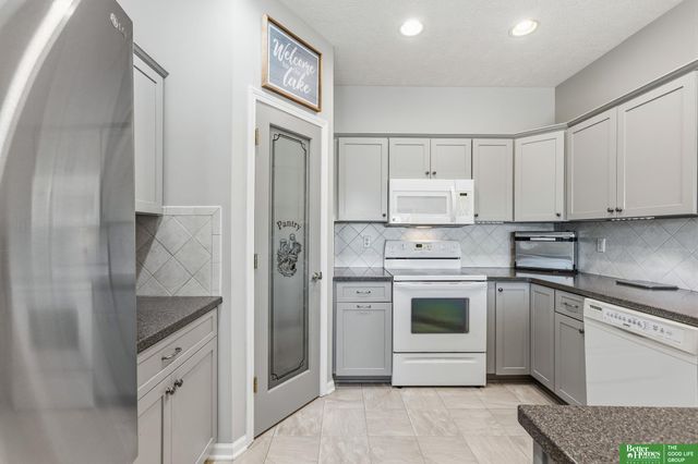 17310 Micky Drive, Bellevue, NE 68123