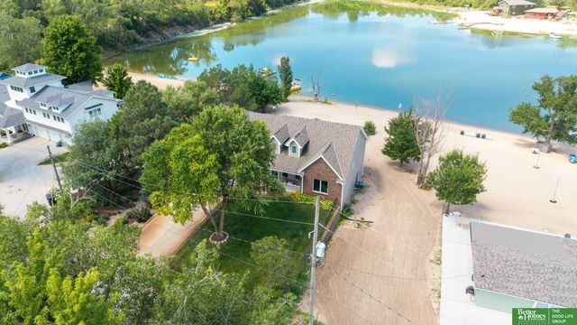 17310 Micky Drive, Bellevue, NE 68123