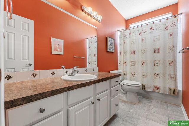 17310 Micky Drive, Bellevue, NE 68123
