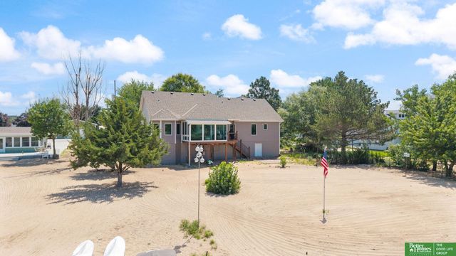 17310 Micky Drive, Bellevue, NE 68123
