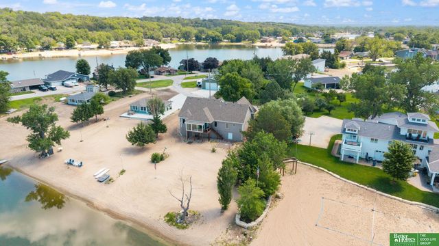 17310 Micky Drive, Bellevue, NE 68123