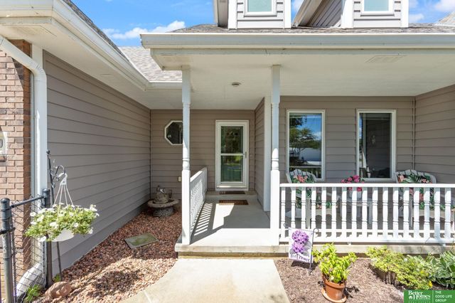 17310 Micky Drive, Bellevue, NE 68123