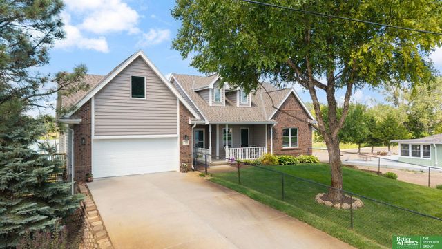 17310 Micky Drive, Bellevue, NE 68123
