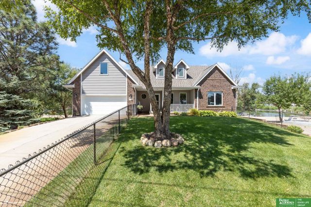 17310 Micky Drive, Bellevue, NE 68123