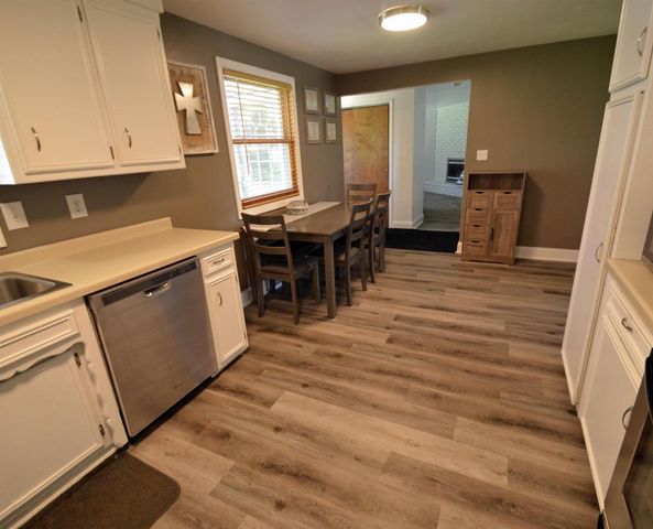 455 ALPINE DRIVE, Green Bay, WI 54302