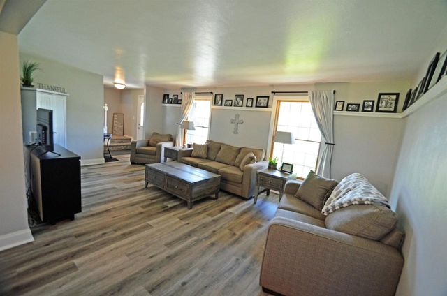 455 ALPINE DRIVE, Green Bay, WI 54302
