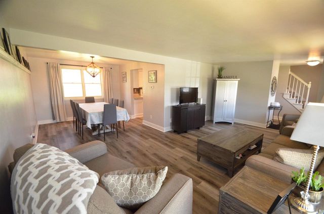 455 ALPINE DRIVE, Green Bay, WI 54302
