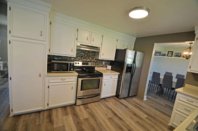 455 ALPINE DRIVE, Green Bay, WI 54302