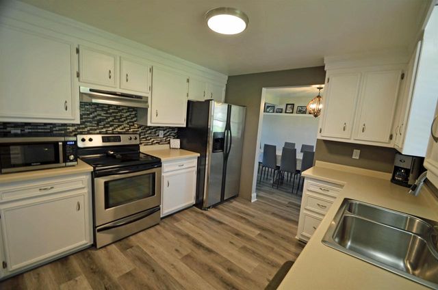 455 ALPINE DRIVE, Green Bay, WI 54302