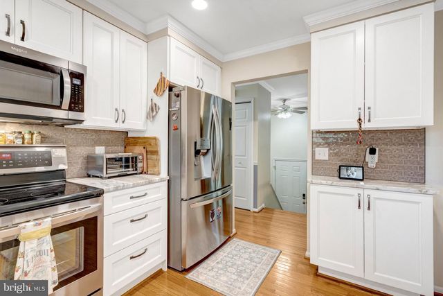 9231 LANDGREEN ST, Manassas, VA 20110