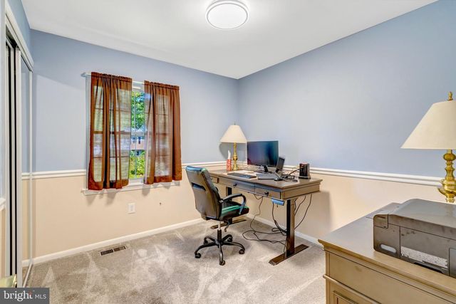 9231 LANDGREEN ST, Manassas, VA 20110