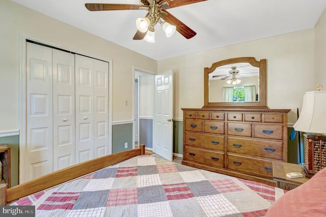 9231 LANDGREEN ST, Manassas, VA 20110