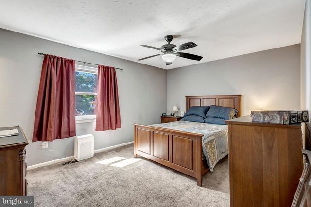 9231 LANDGREEN ST, Manassas, VA 20110