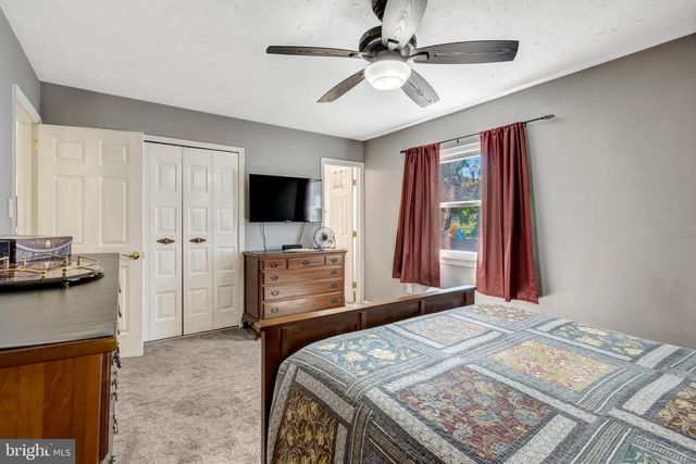 9231 LANDGREEN ST, Manassas, VA 20110
