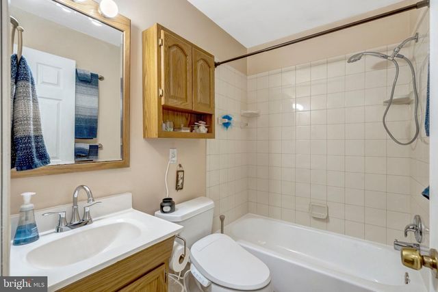 9231 LANDGREEN ST, Manassas, VA 20110