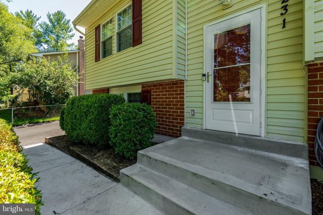 9231 LANDGREEN ST, Manassas, VA 20110