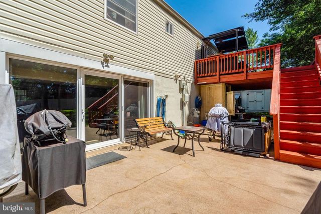 9231 LANDGREEN ST, Manassas, VA 20110
