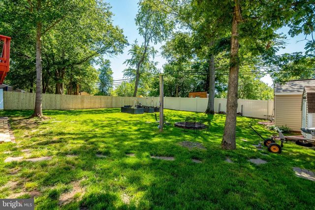 9231 LANDGREEN ST, Manassas, VA 20110
