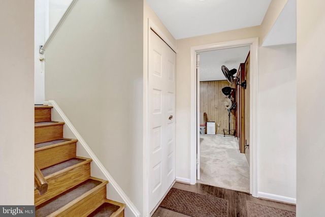 9231 LANDGREEN ST, Manassas, VA 20110