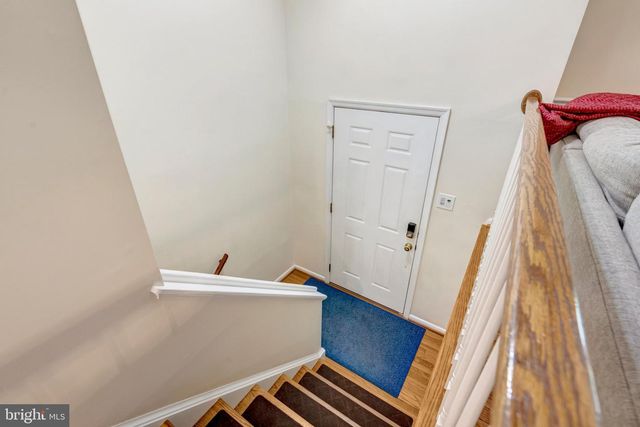 9231 LANDGREEN ST, Manassas, VA 20110