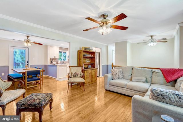 9231 LANDGREEN ST, Manassas, VA 20110