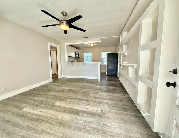 1305 Flower Drive, Panama City, FL 32401