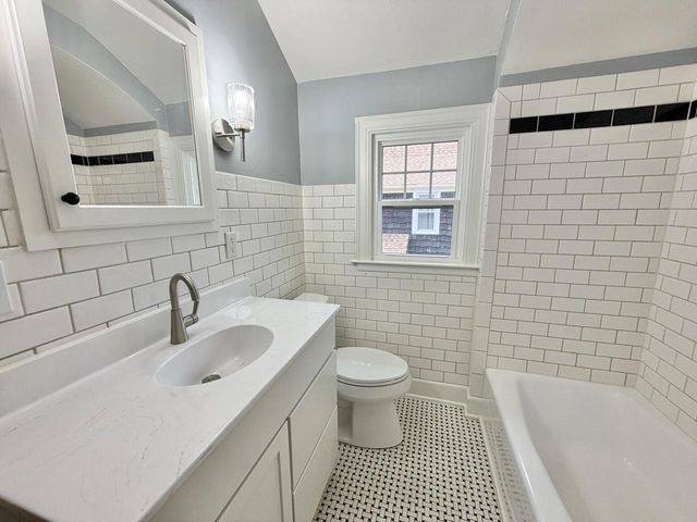 1221 Grace STREET, Janesville, WI 53545