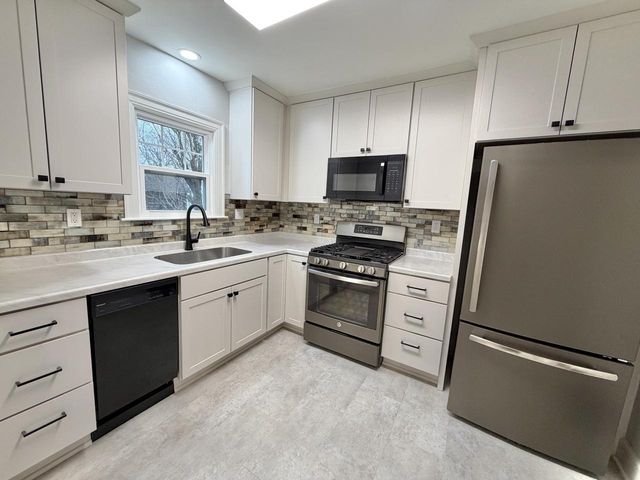 1221 Grace STREET, Janesville, WI 53545