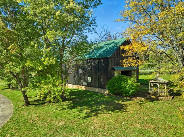 3725 Bowman Mill Road, Lexington, KY 40513