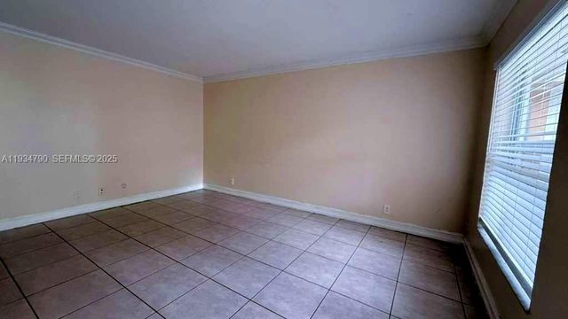 2377 NW 123rd Ave, Coral Springs, FL 33065