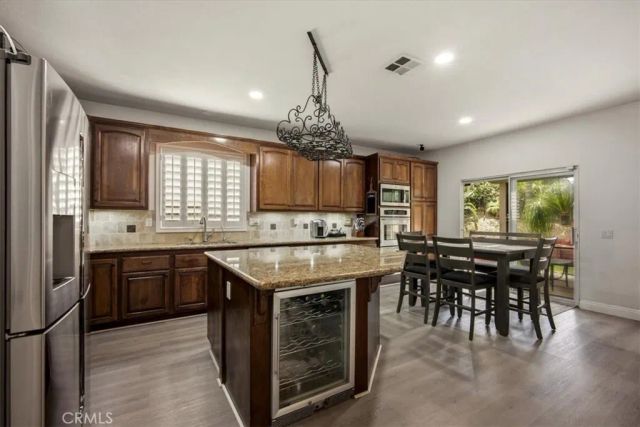 19029 Weathervane Pl., Riverside, CA 92508