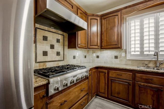 19029 Weathervane Pl., Riverside, CA 92508