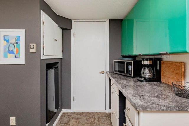 1348 6th Street S, Fargo, ND 58103