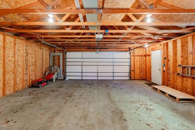 1348 6th Street S, Fargo, ND 58103